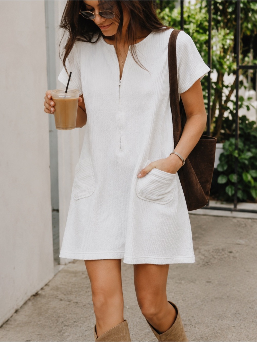 Stan Herman White Short Sleeve Zip Front Lounger Dress Pockets Graduation